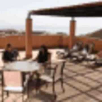 La Hacienda Apartment *
