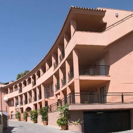 La Hacienda Apartment *